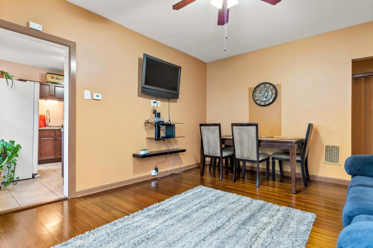 The Pink Room Near Yale Hospital/Bridegport Бриджпорт Екстериор снимка